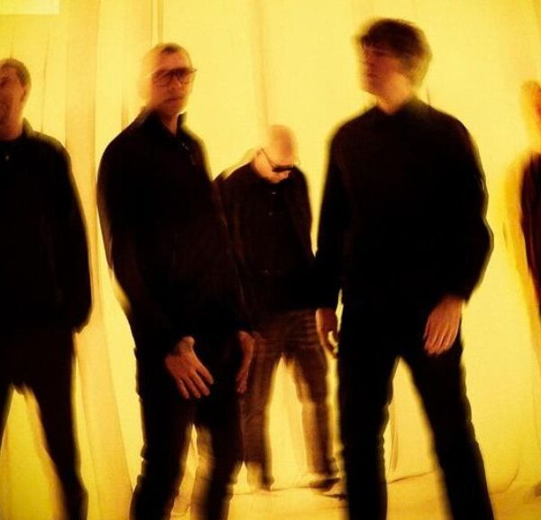 Shed Seven The Centre of My Everything